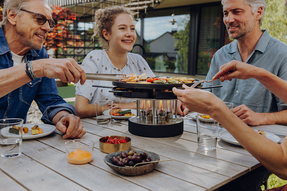 CIRCLE 35 Tabletop Grill Pro
