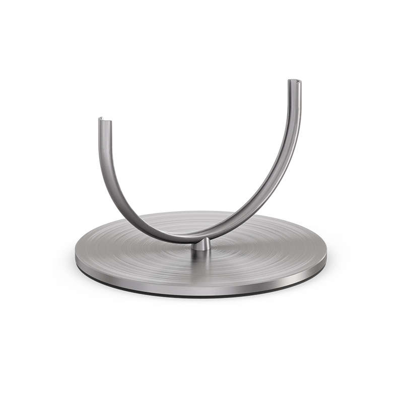 The photo presents a metal stand with a metal base, with the OVAL CANDLE 35 Glass Cylinder.