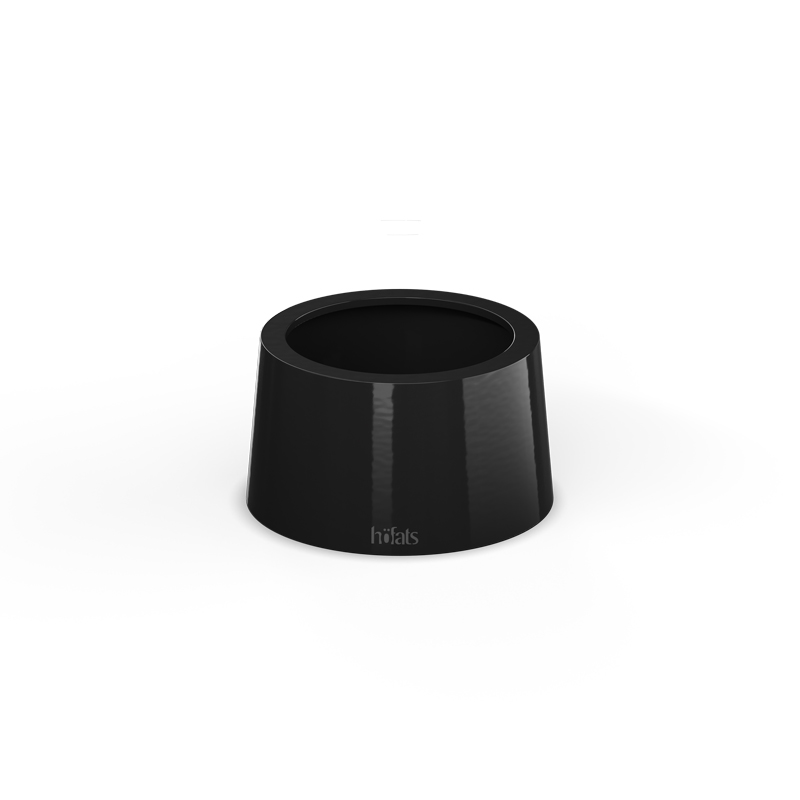A depiction of a black emaille cup with a white background, featuring the 00778 Spin Air 900 Base black as a central and purposeful element.