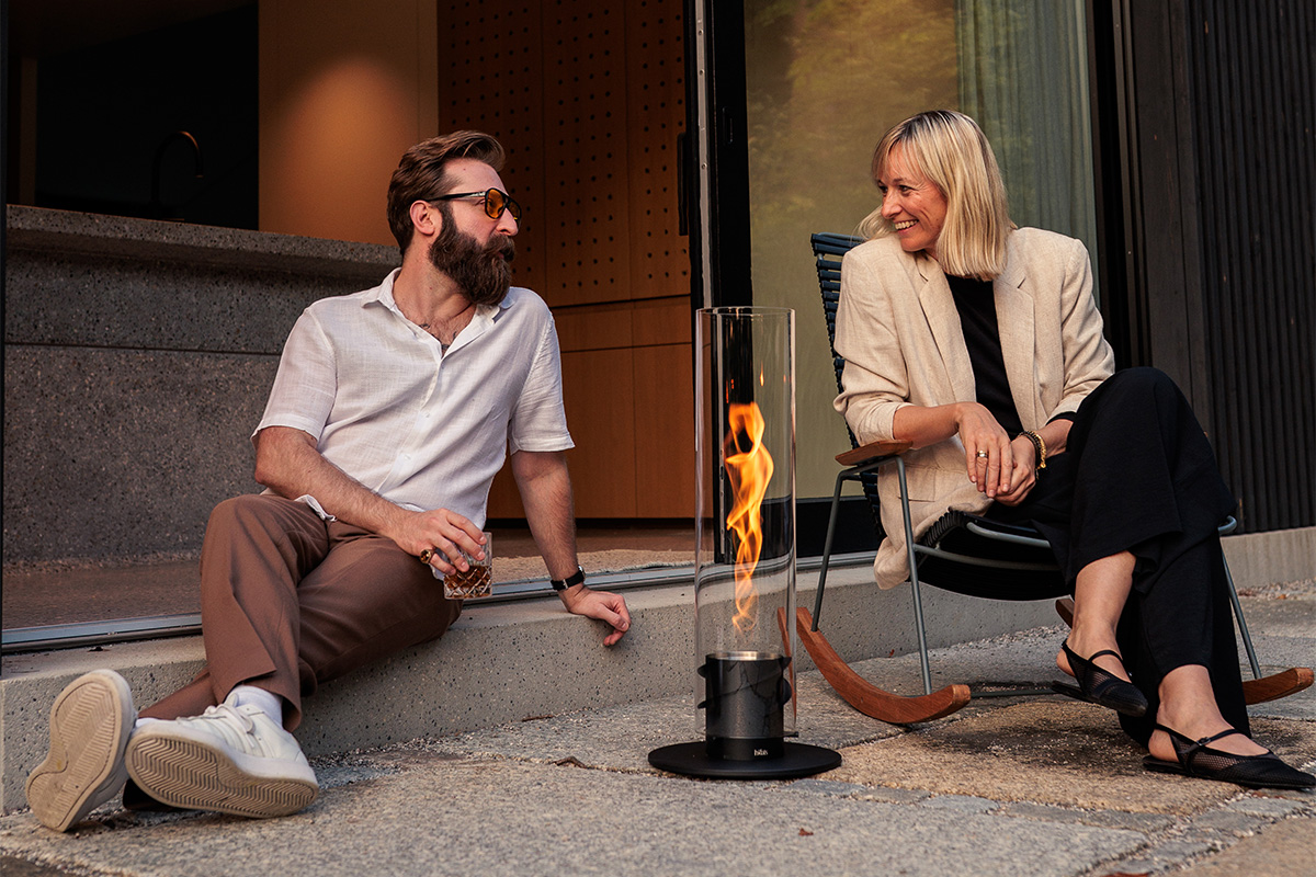 SPIN 1500 Pedestal Fireplace black