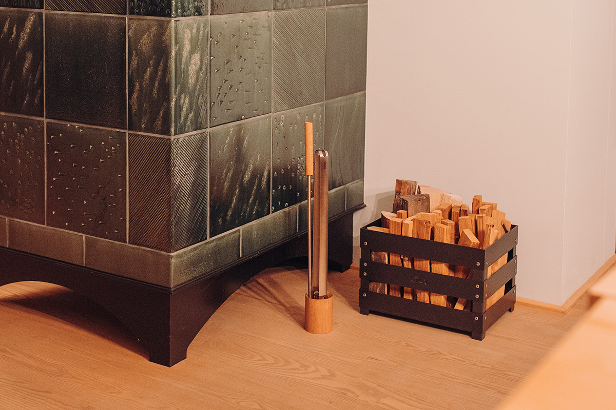 Experience a Fireplace with a fire in it with the refined touch of the 00251 Fire Tools Set 3 pcs