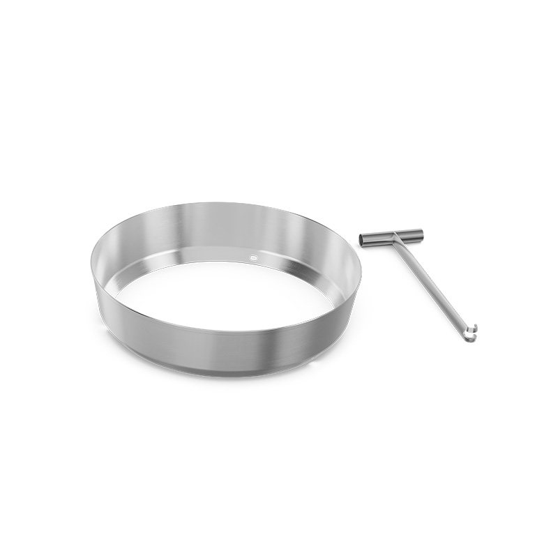 a metal ring with a screw, highlighted by the presence of the 00832 Moon 45 Ash tray extension