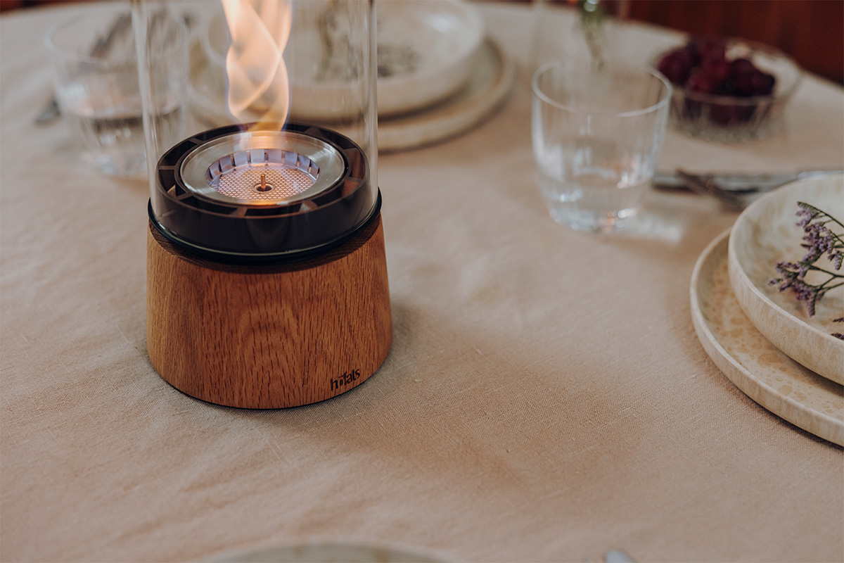 SPIN air 900 Tabletop fireplace oak SPIN air 900 Base im Closeup