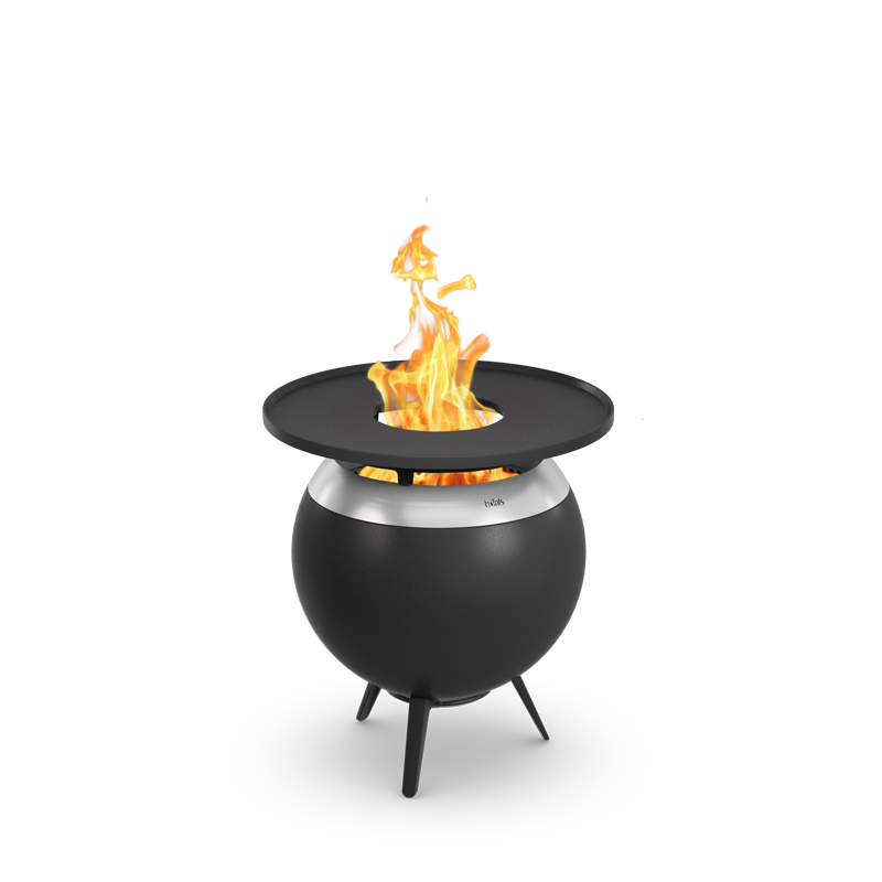 The Moon 45 Plancha bbq set low is featured in a thoughtfully styled setting, balancing design and function.