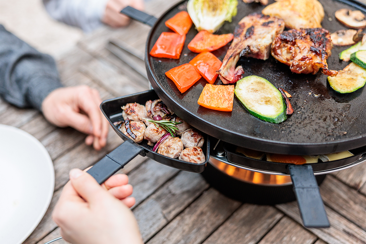 CIRCLE 35 Tabletop Grill Pro