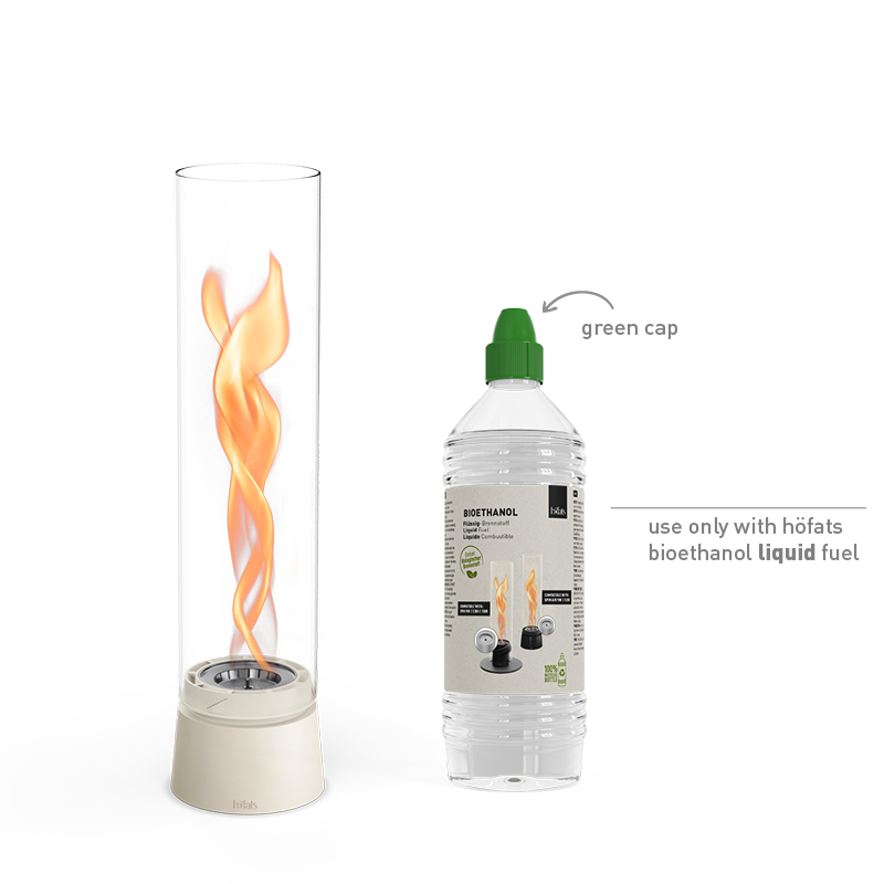 SPIN air 900 Tabletop Fireplace cream SPIN air 900 Tischfeuer creme Studiobild, daneben Bioethanol flüssig Studiobild